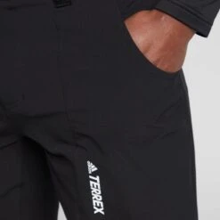 ADIDAS Men’s Zupahike Hiking Shorts -Family Fashion Shop go 633886 e